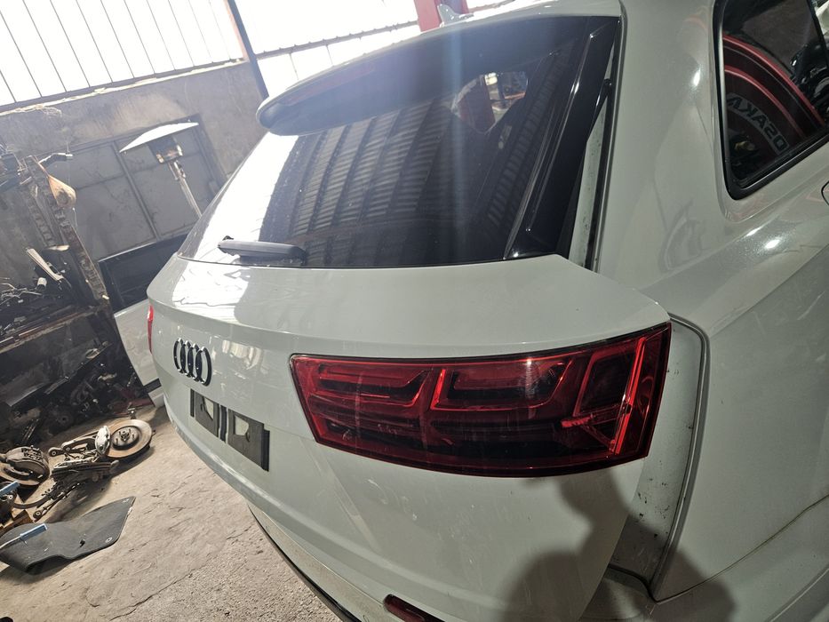 Заден капак за Audi Q7 4m 2017г.