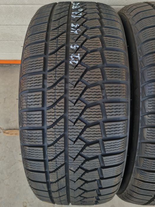 Зимни гуми 2 броя GOODRIDE SuperSnow Z507 225 45 R18 дот 3522