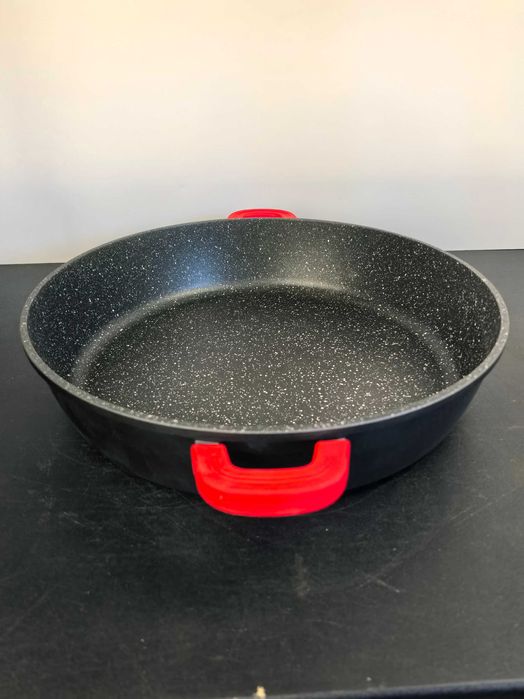 Cratita joasa 34 cm marmora cu capac 269 lei