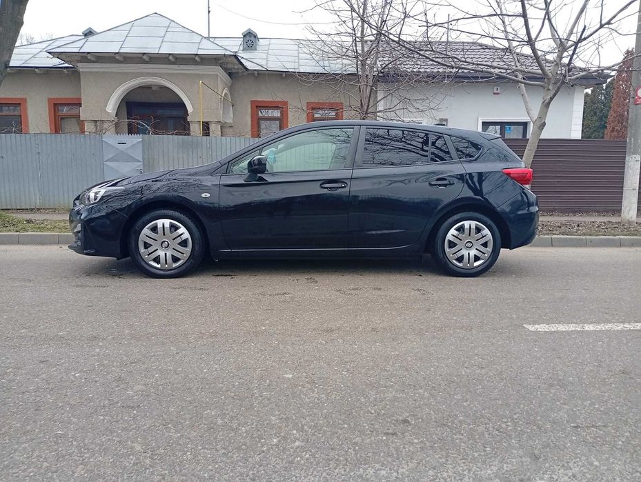 Subaru Impreza 1.6i 5D symetrical AWD Active lineartr. Trend