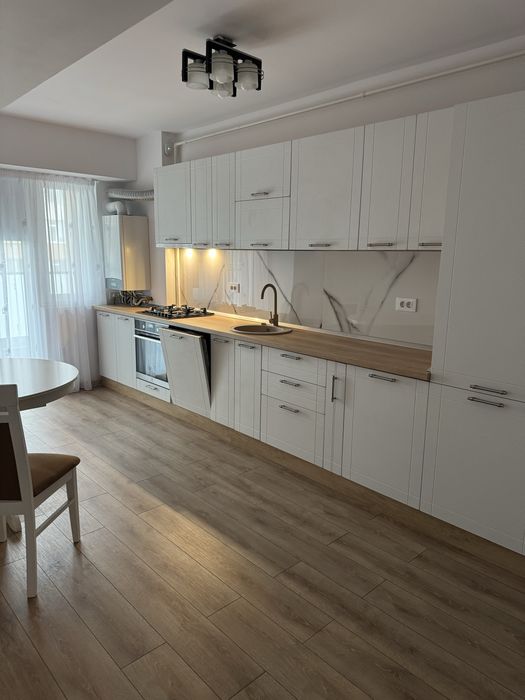 Proprietar, inchiriez garsoniera spatioasa in cartierul Fiald
