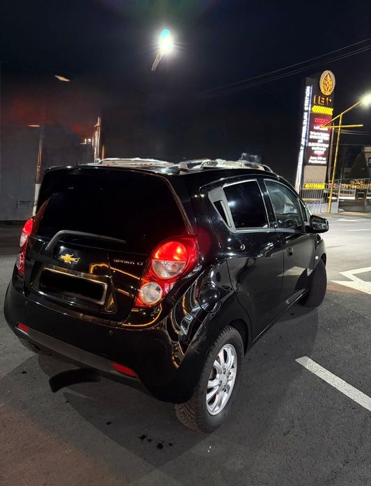 Продам чёрные Spark