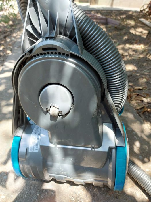 продавам две маркови прахосмукачки