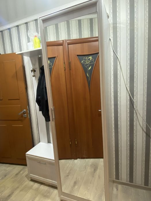 Шкаф с обувницей вместе