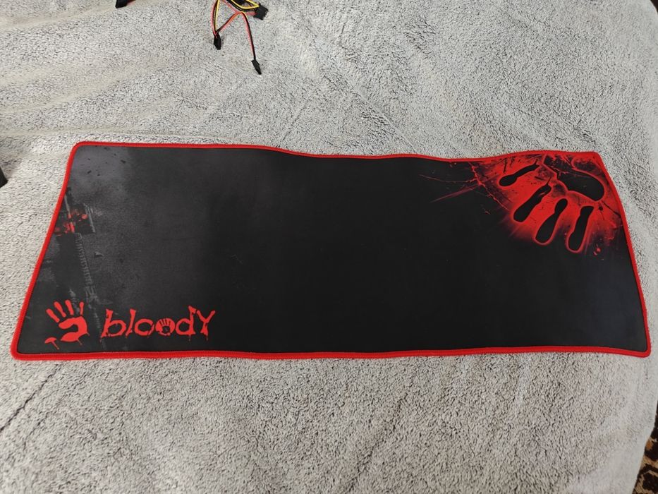 Продам Коврик Bloody
