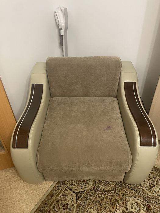 Продам Диван 3,2,1 + пуфик Торг