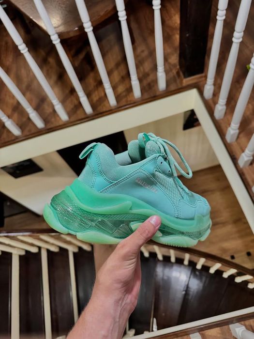 Balenciaga triple s