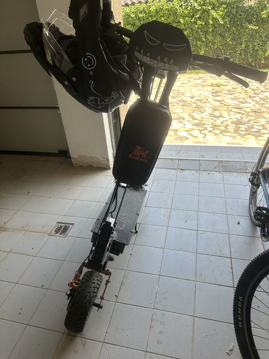 Trotinetă electrică KuKirin G4 – anvelope Road + Off-road incluse