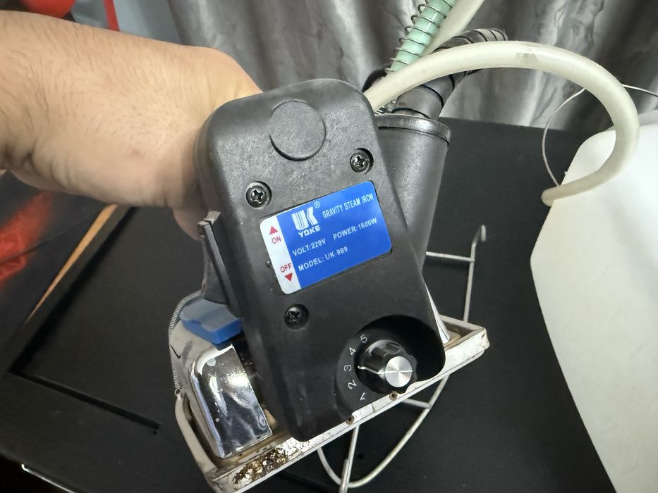 Продам паровой утюг