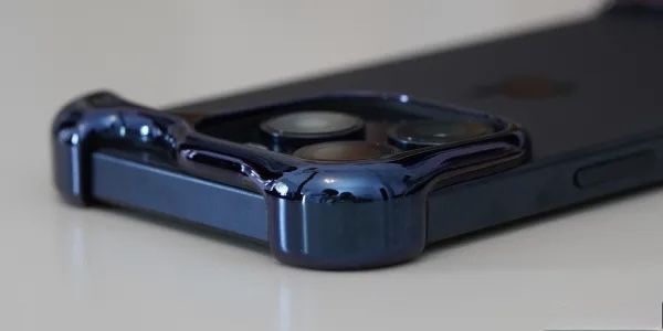 Arc pulse deep blue - iphone 15 pro max