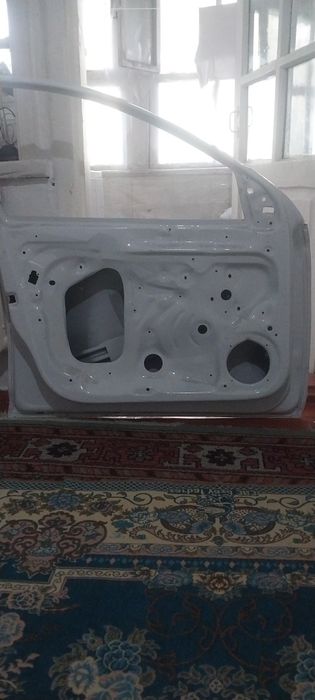 Skoda rapid дверь передняя левая