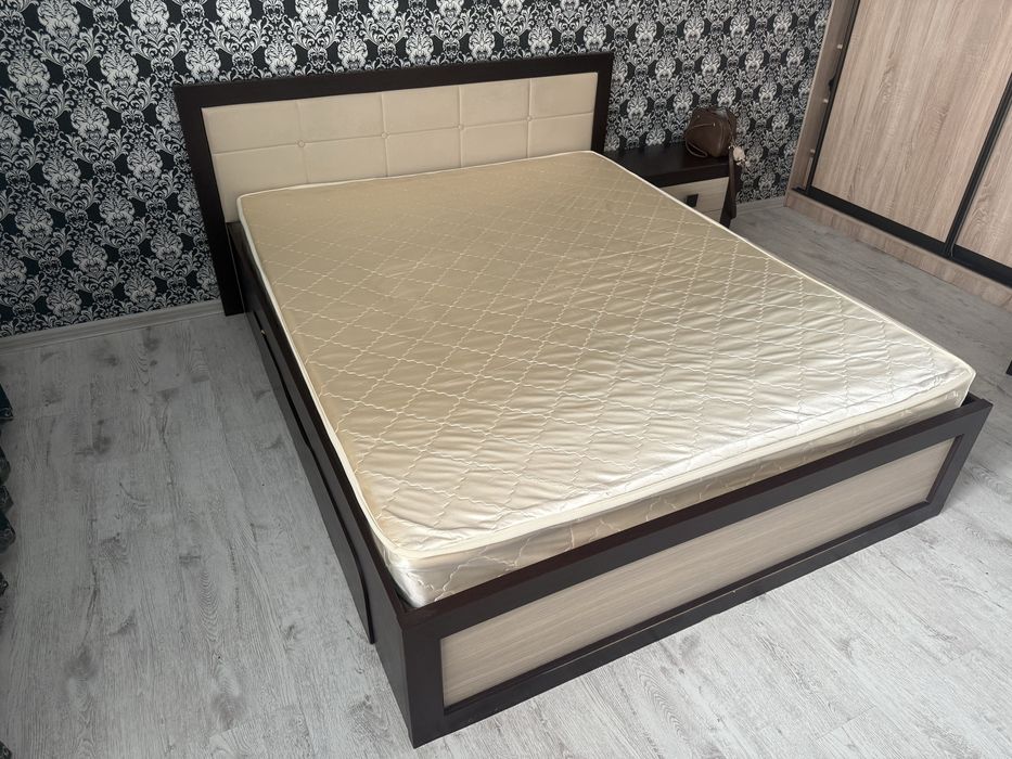 Продам кровать двухспалая