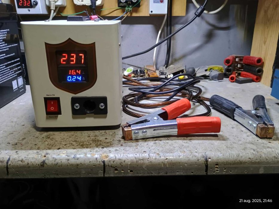 Sursa/ Incarcator / Redresor baterie auto 12 V - 17 A