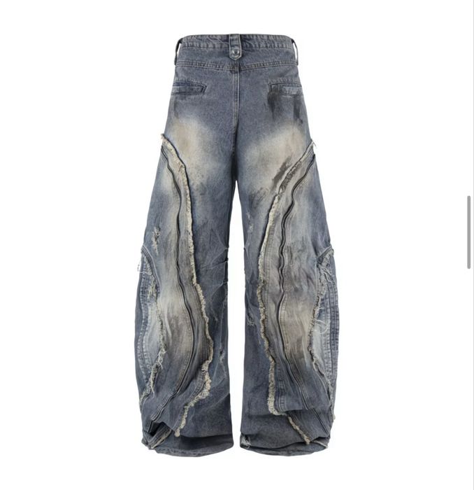 deconstructed baggy jeans