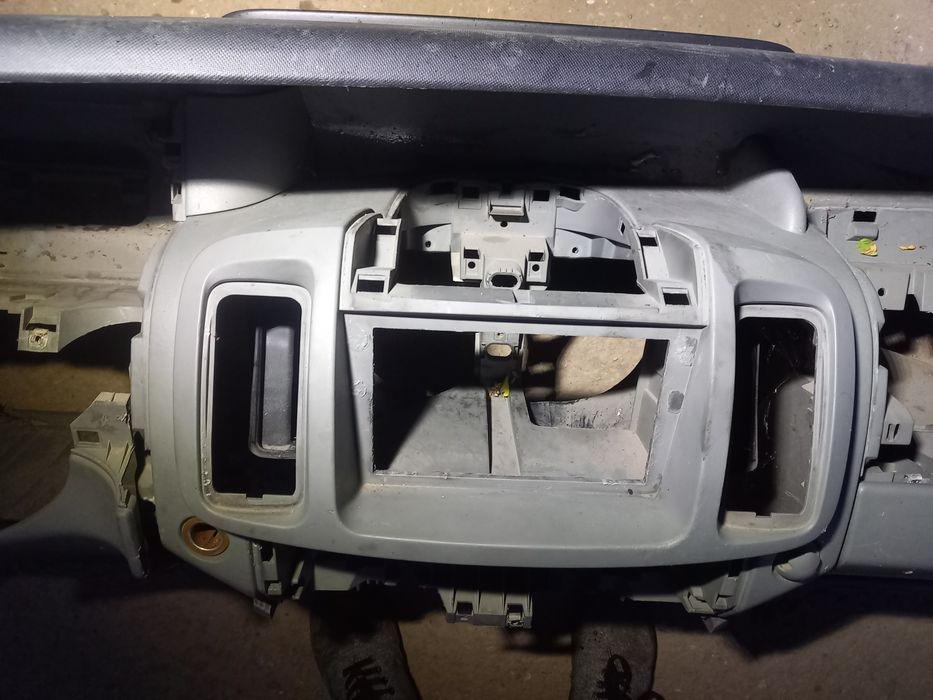 Consola centrala Opel Vivaro Renault Trafic masca radio ecran display