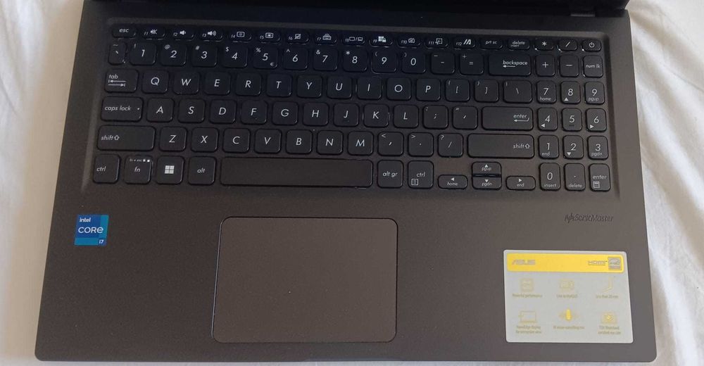 Laptop Asus Vivobook R1500E Intel Core i7-1165G7 8Gb Ram 512Gb SSD