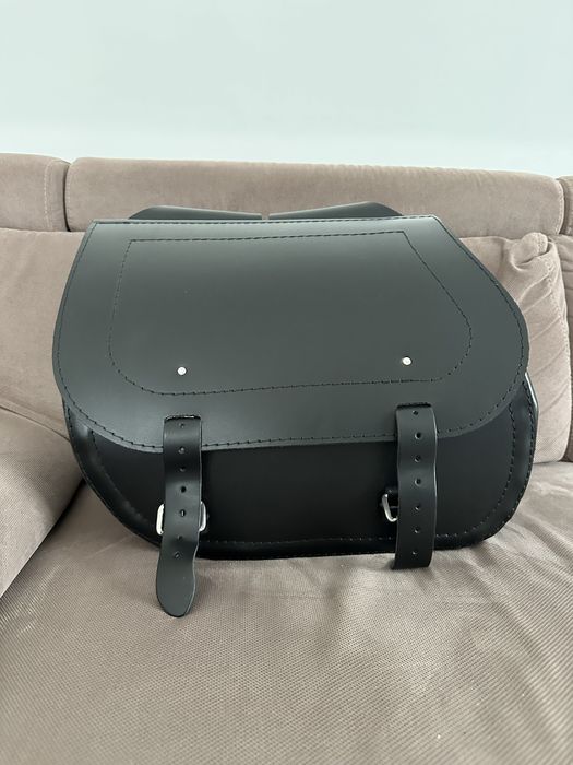 Geanta/coburi moto din piele