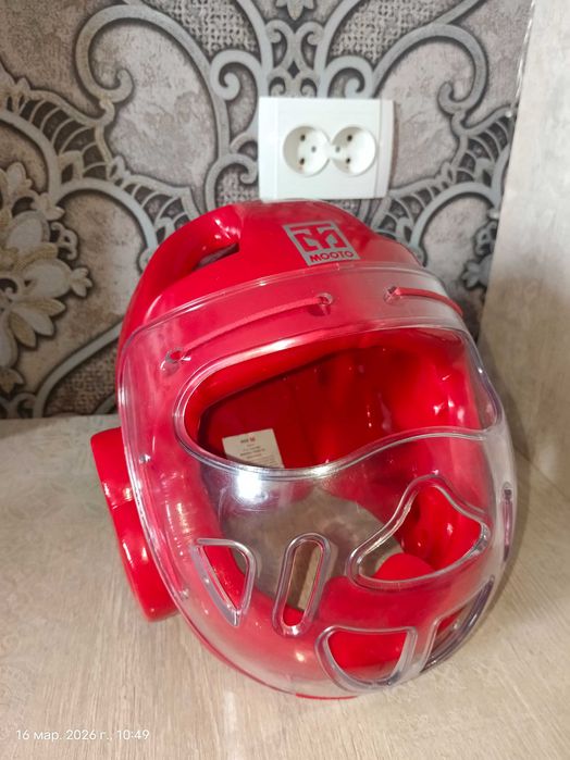 Шлем для каратэ или тэйквандо