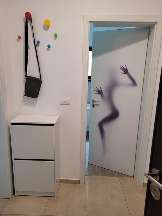 Închiriez apartament
