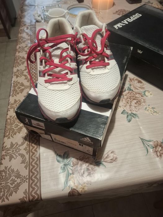 Дамски обувки Adidas