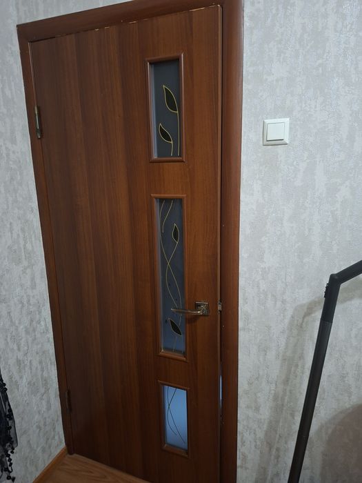 Дверь 3 шт б/у 200х80