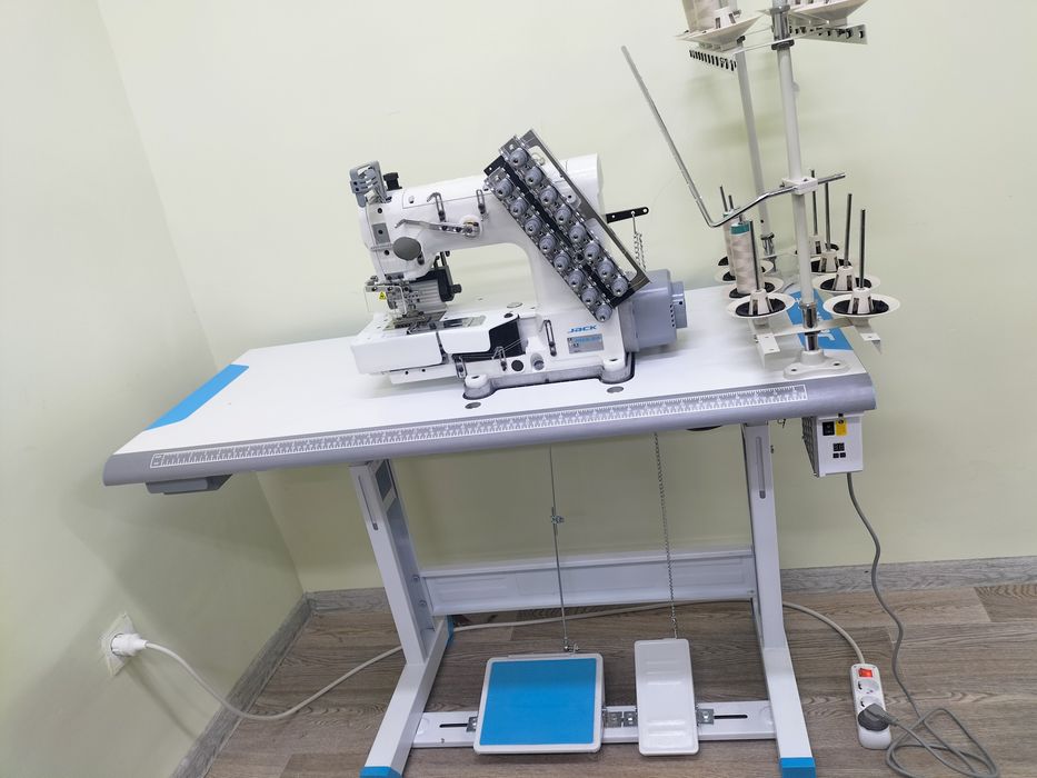 Jack поясной мошина зудлик билан сотилади, холати янги