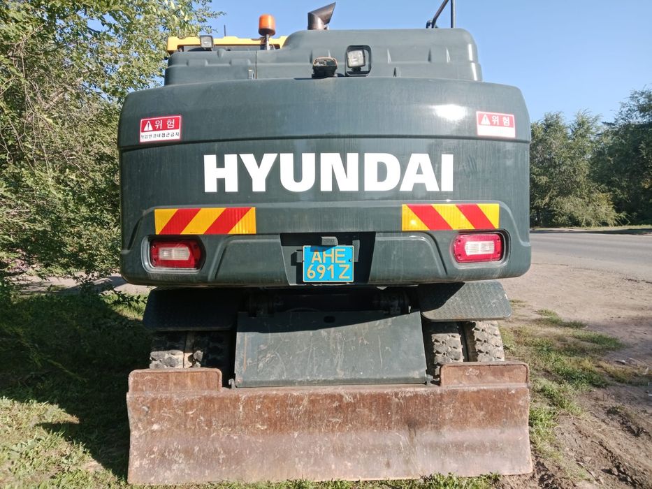 Услуги  экскаватора 145.