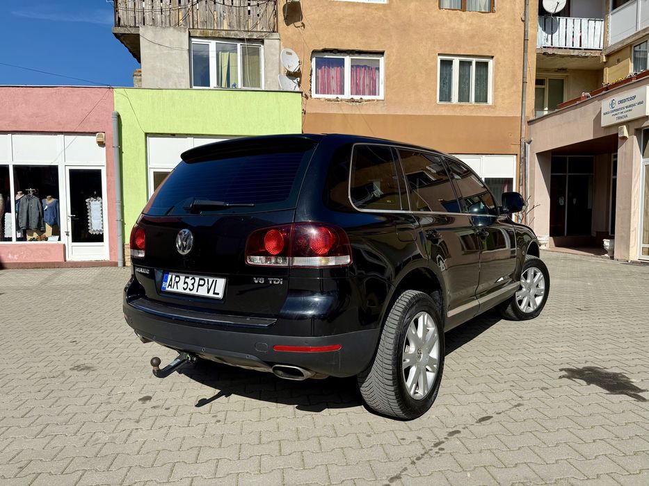 Vând WV Touareg 3.0 TDI in stare impecabilă
