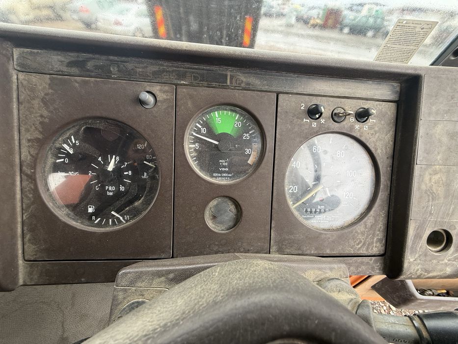 Камион Мерцедес 1314 125кс 6000куб 1991г на части