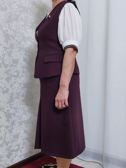 Продается Женский двойка, бордо