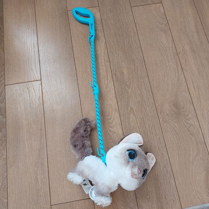 Интерактивно коте Fur Real