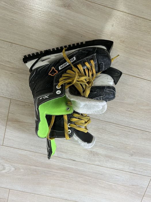 Коньки хоккейные 38-39 размер