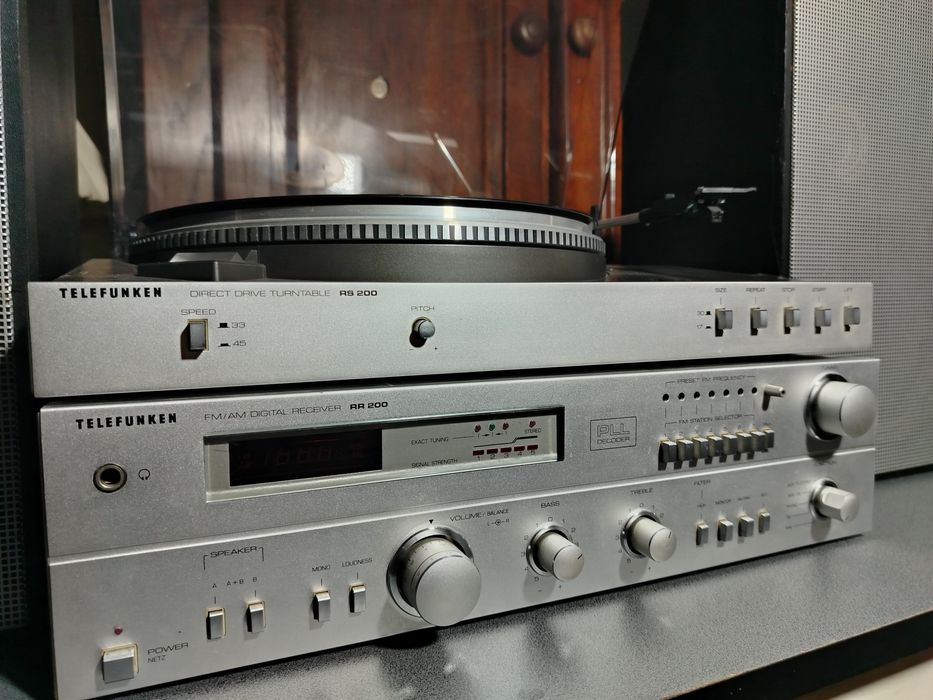 Amplificator amplituner si pickup