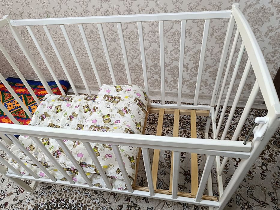 Манеж с матрасом