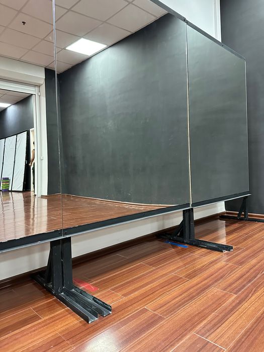 Зеркала на стойках