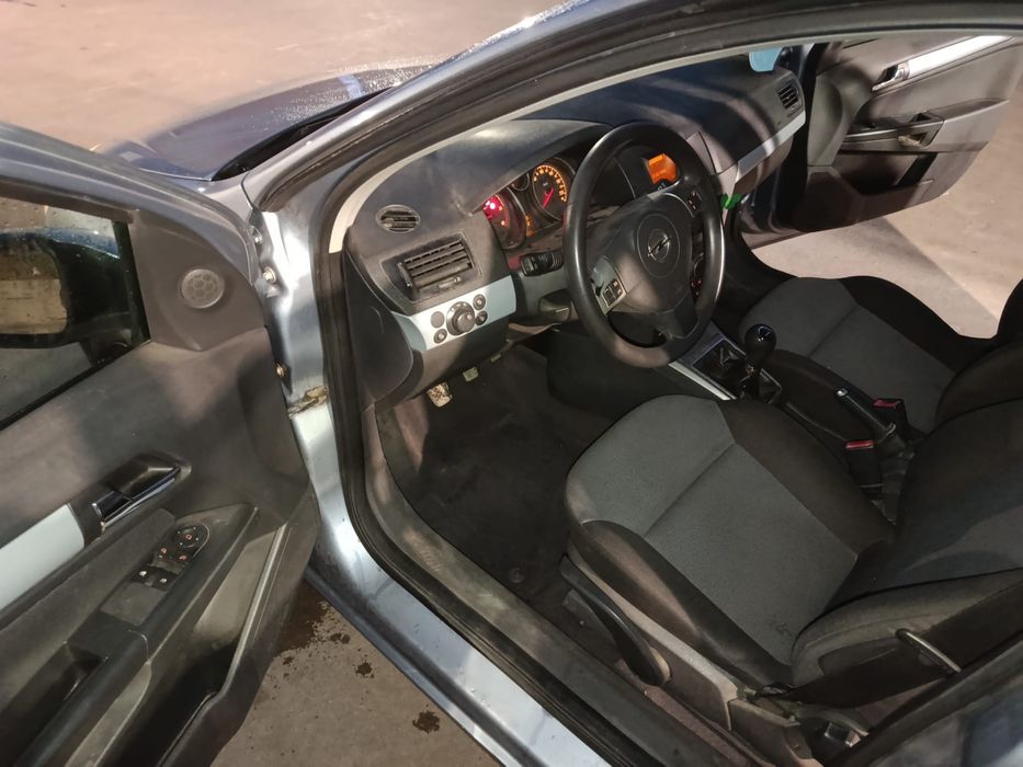Opel Astra— 2005
