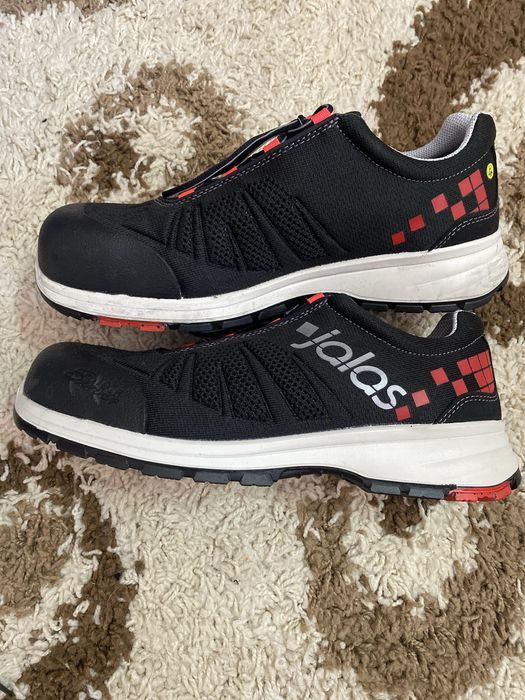 Pantofi protectia munci