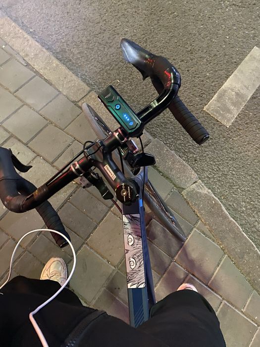 СРОЧНО ПРОДАМ Шоссейник тринкс либо обмен на компьютер