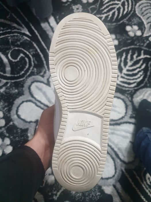 Vand bascheți Nike   mărimea 41