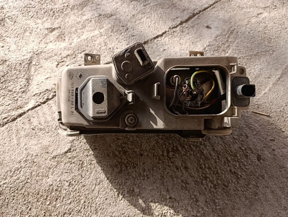 Продам. Бампер на Пассат Б 4