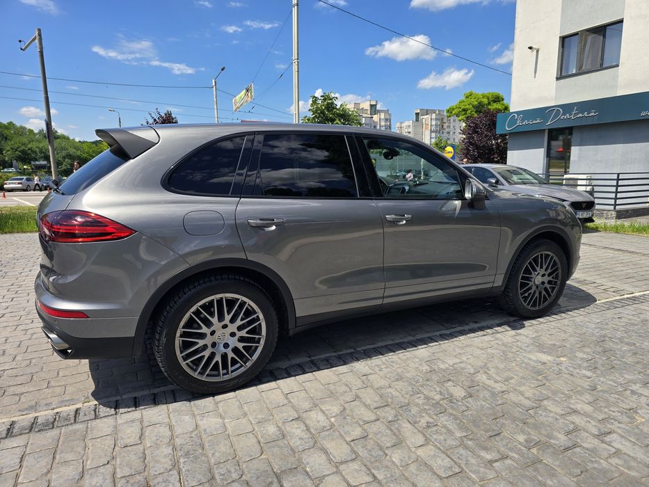 PORSCHE Cayenne 2015 — imagine 4