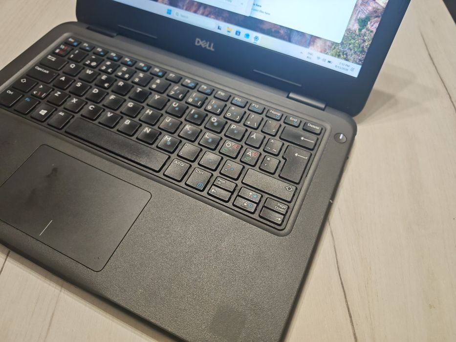 Dell Latitude 3310 i3-8145U 8 GB RAM 256 GB