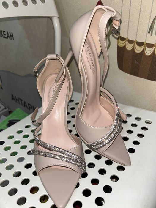 Обувь  Босоножки