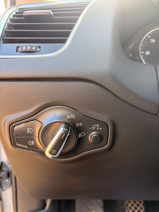 Audi Q5 manual 2009