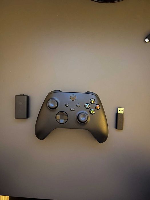 Xbox controller с оригинална батерия и адаптер за PC