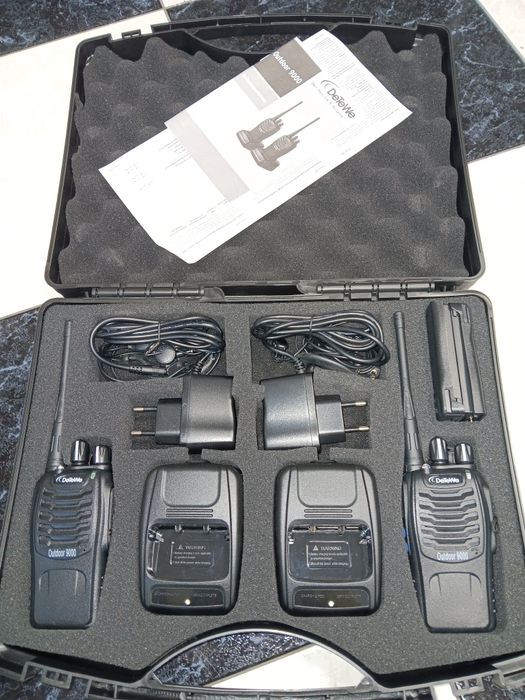 радиостанции DeTeWe Outdoor 9000, 16 канала, до 10 км, Германия