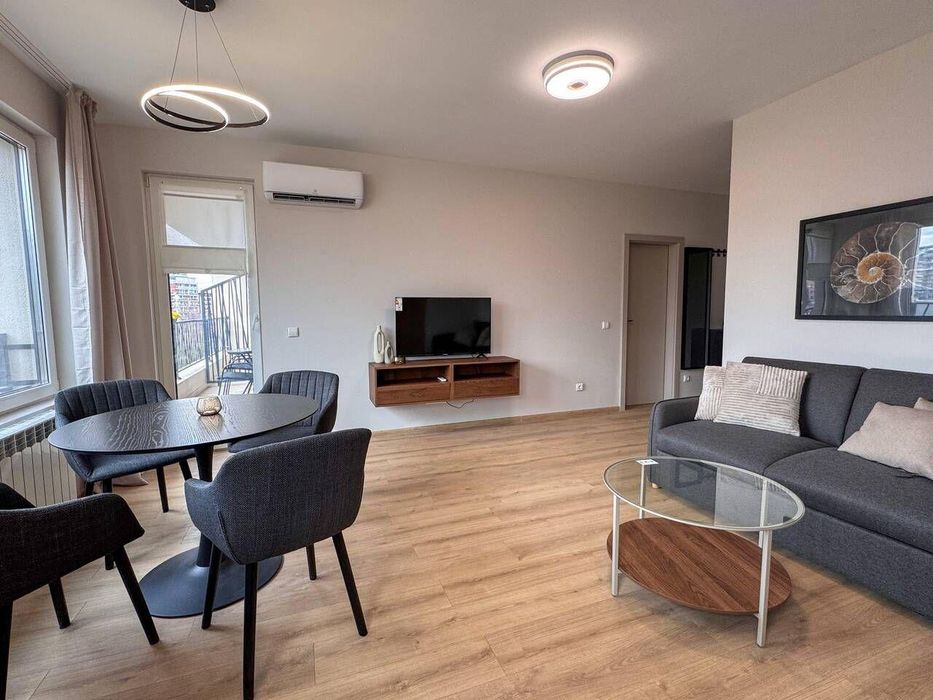 Дава се под наем Двустаен апартамент в София, Малинова долина - 70 кв.м за 727.77 € - Снимка #1