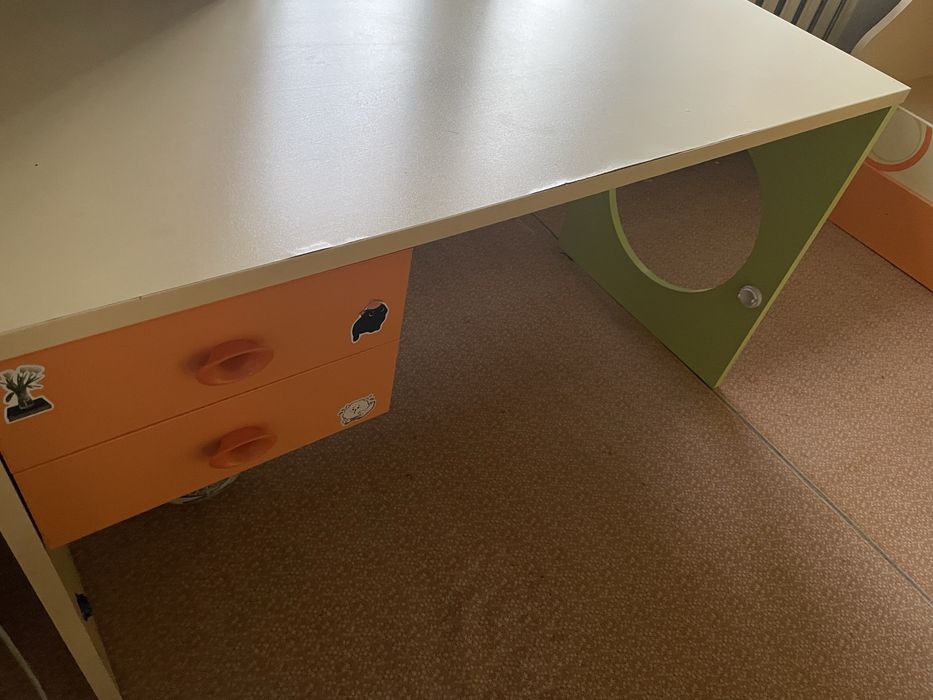 Детский гарнитур в хорошем состоянии!