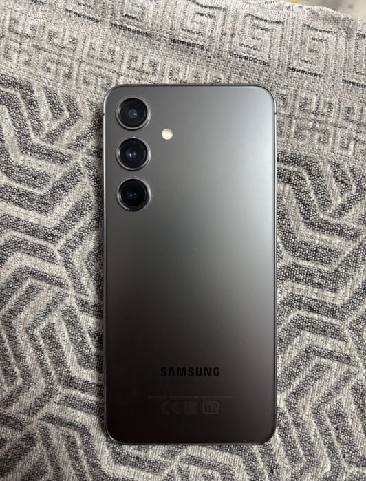Продам Samsung S24 256 ГБ