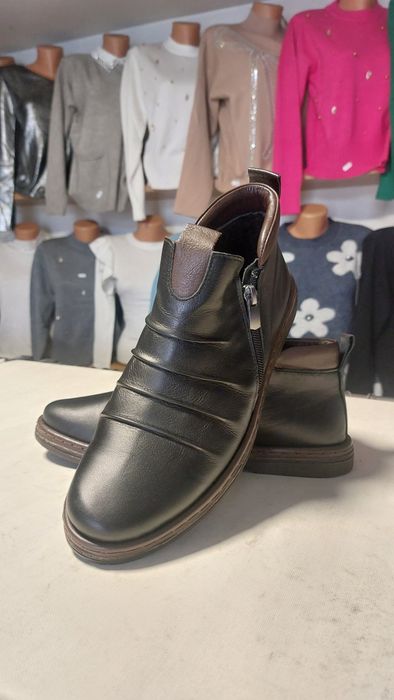 Vând ghete piele marimea 40